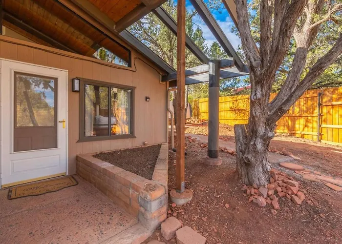 Holiday home Centrally Located With Pool, Hot Tub, & Firepit Sedona