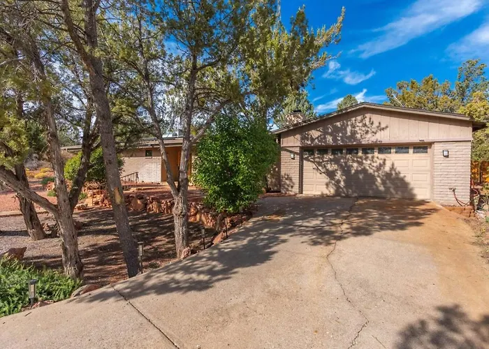Centrally Located With Pool, Hot Tub, & Firepit Sedona