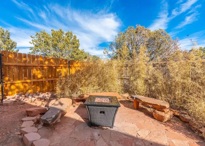 Holiday home Centrally Located With Pool, Hot Tub, & Firepit Sedona